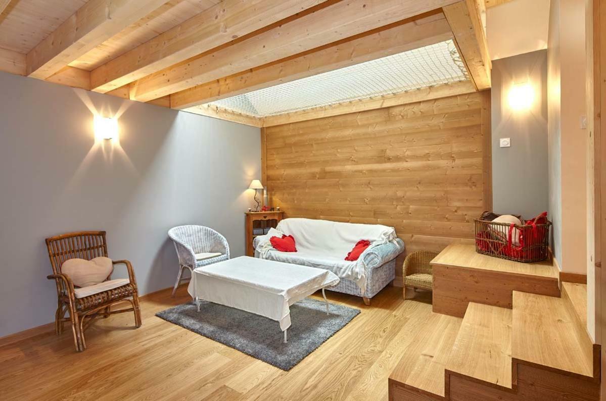 La Maison Des Coeurs Attignat-Oncin Екстер'єр фото